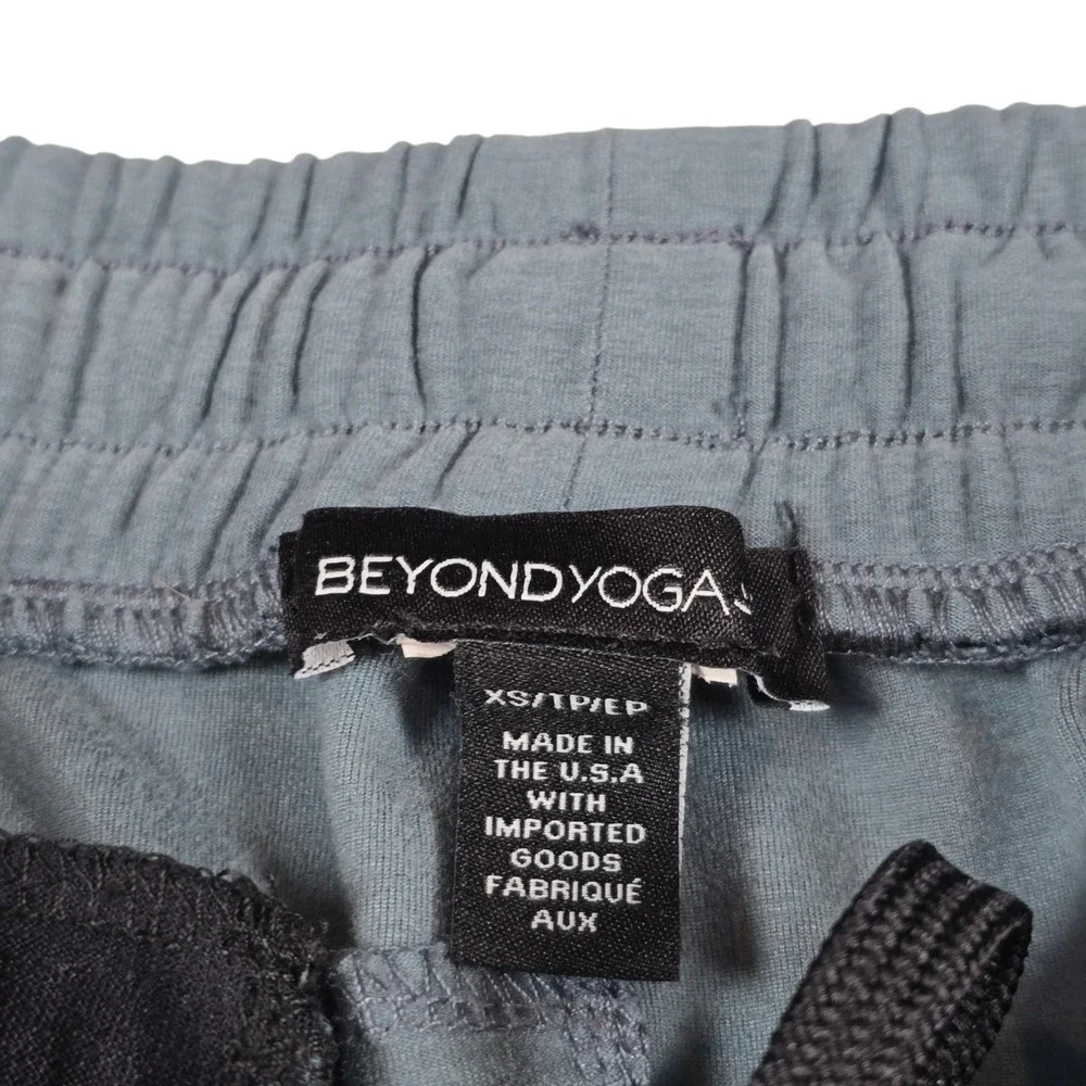 Beyond Yoga Gray/Blue Pocket Lounge Athletic Pull On 6.5
